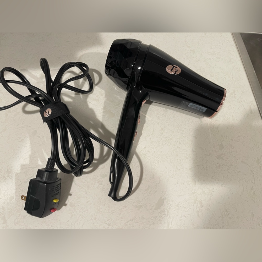T3 Blowdryer